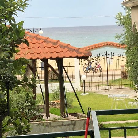 Thea Sea Apartment Nea Moudania Ngoại thất bức ảnh